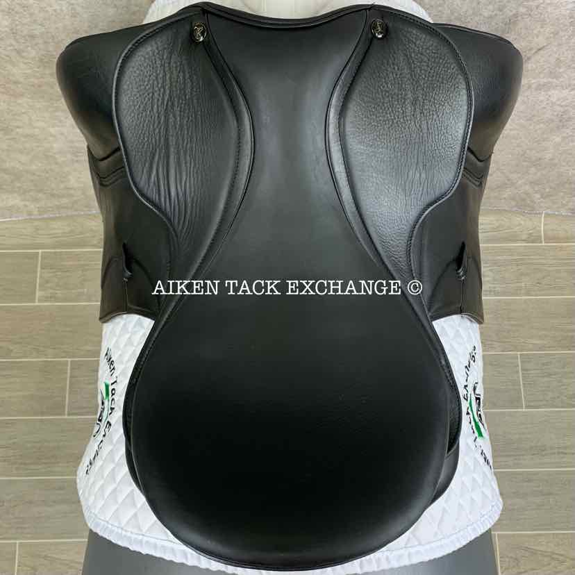 2022 MaxFlex Bella Monoflap Dressage Saddle, 18" Seat, Flex Tree - Extra Wide, Wool Flocked Panels