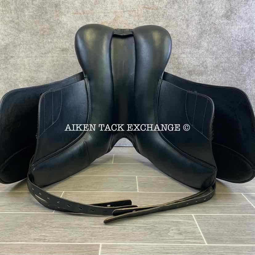 2010 Marcel Toulouse As Aachen Dressage Saddle, 17.5" Seat, Medium Wide Tree, Wool Flocked Panels