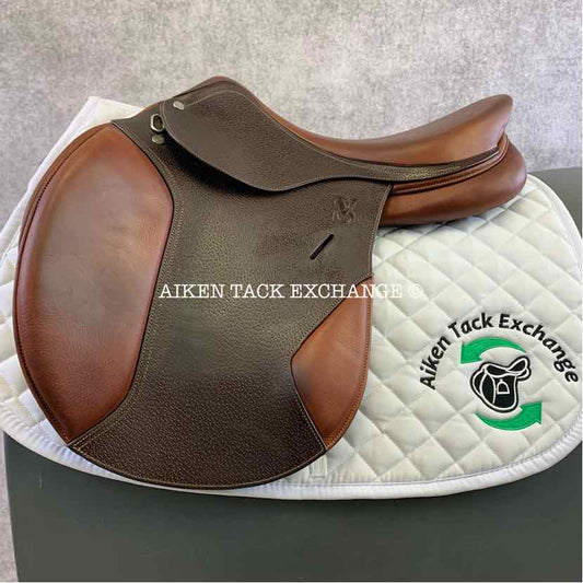 2018 Vision Saddlery Model T Close Contact Jump Saddle, 17" Seat, Medium Tree