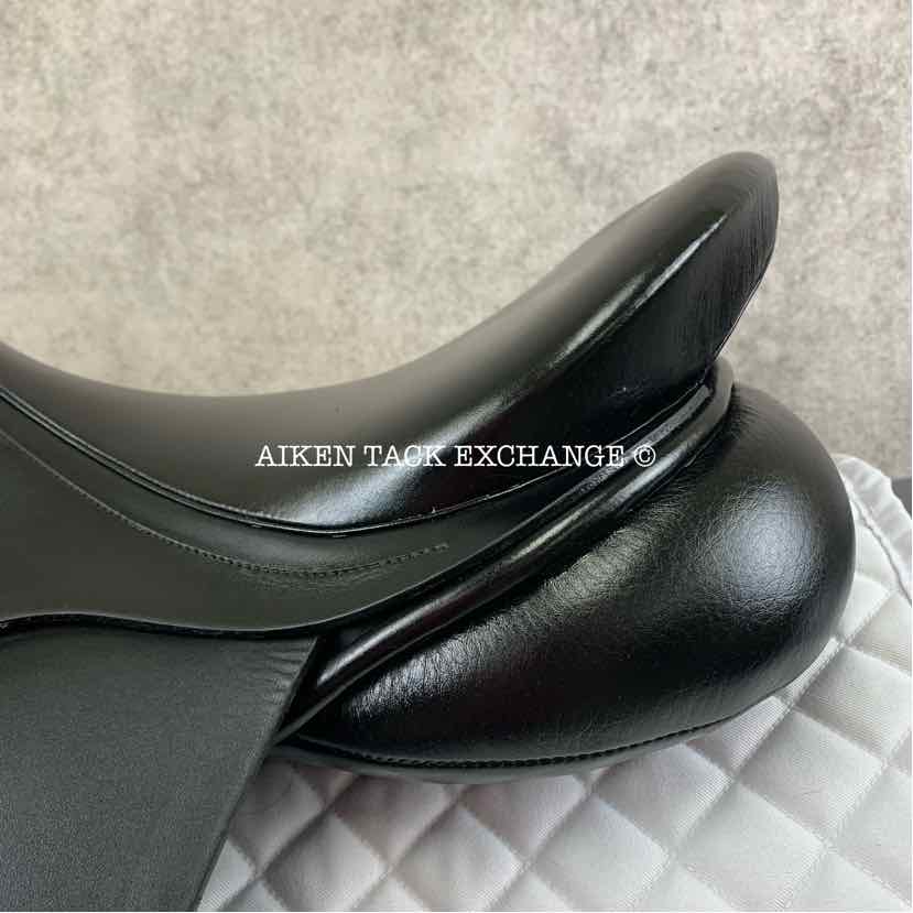 2014 Albion Legend K2 Dressage Saddle, 17.5" Seat, Adjusta-Tree - Set to Medium, Wool Flocked Panels