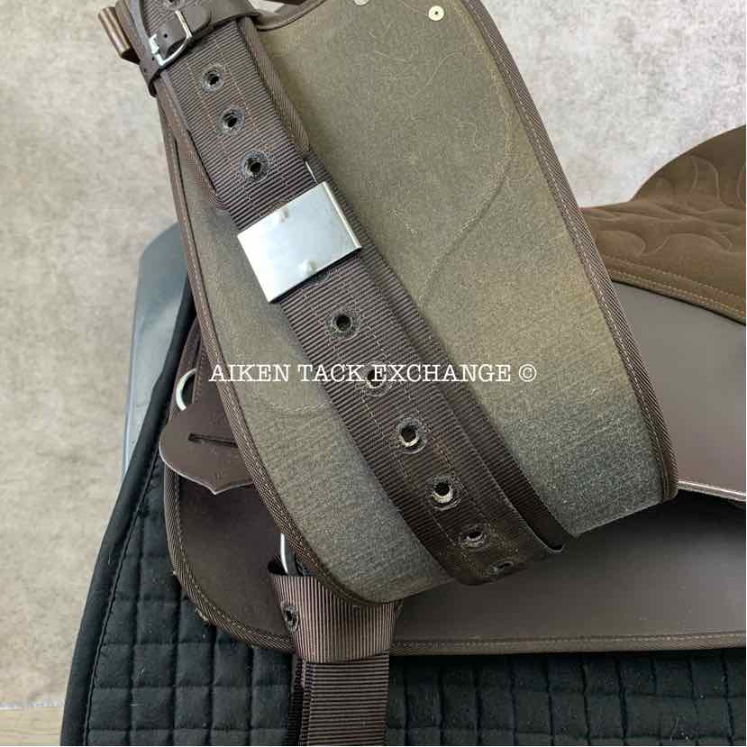 **SOLD** Wintec Western Saddle, 17" Seat, Wide Tree - Full QH Bars