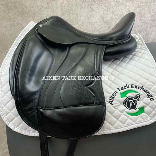 2018 Antares Cadence Monoflap Dressage Saddle, 17.5" Seat, 3N Flap, Medium Wide Tree, Foam Panels, Buffalo Leather