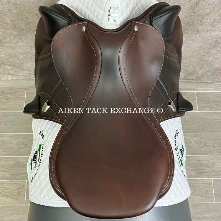 **SOLD** 2023 Bates Advanta Monoflap Eventing Jump Saddle, 17.5" Seat, Adjustable Tree - Changeable Gullet, CAIR Panels