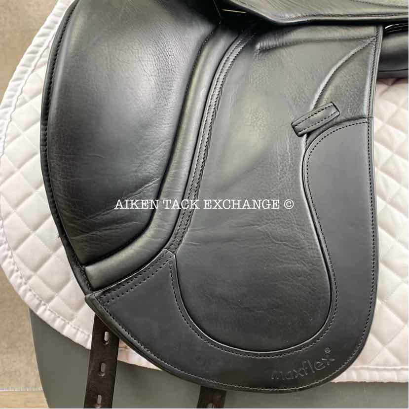 2022 MaxFlex Bella Monoflap Dressage Saddle, 18" Seat, Flex Tree - Extra Wide, Wool Flocked Panels