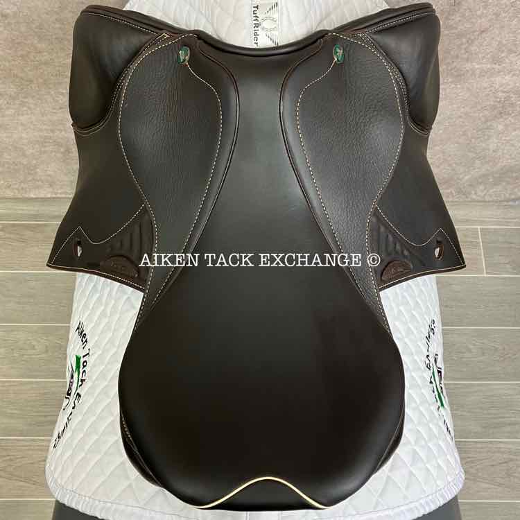 **SOLD** 2022 Prestige Versailles Close Contact Jump Saddle, 17" Seat, 35 Tree - MW/W, Wool Flocked Panels