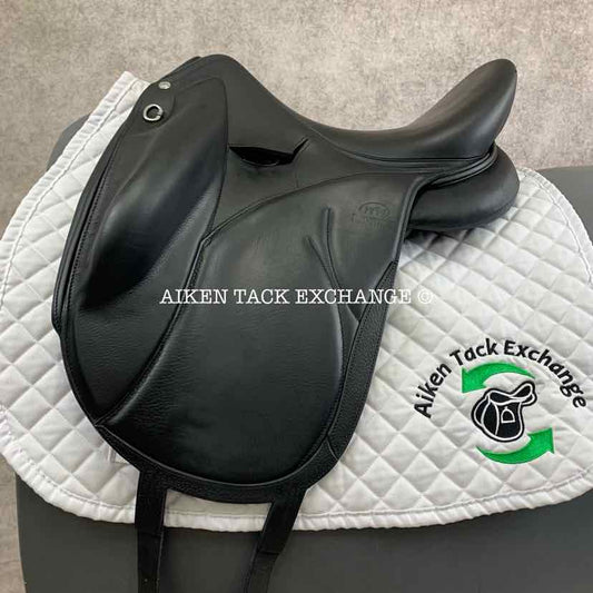 **SOLD** 2019 Devoucoux Makila Lab Monoflap Dressage Saddle, 17" Seat, 2AA Flap, M/MW Tree, Foam D3D Panels, Buffalo Leather