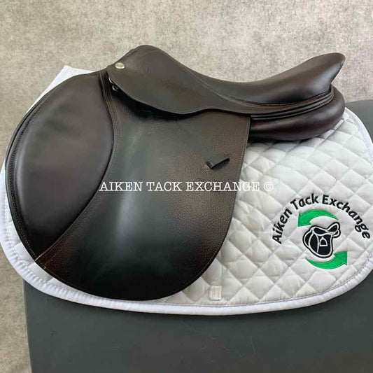 **SOLD** 2016 CWD SE02 Close Contact Jump Saddle, 17.5" Seat, 2L Flap, Medium Tree, Foam Panels