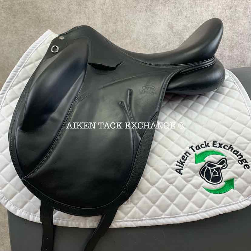 **SOLD**2019 Devoucoux Makila Lab Monoflap Dressage Saddle, 18" Seat, 2AA Flap, Medium Tree, Foam D3D Panels, Buffalo Leather