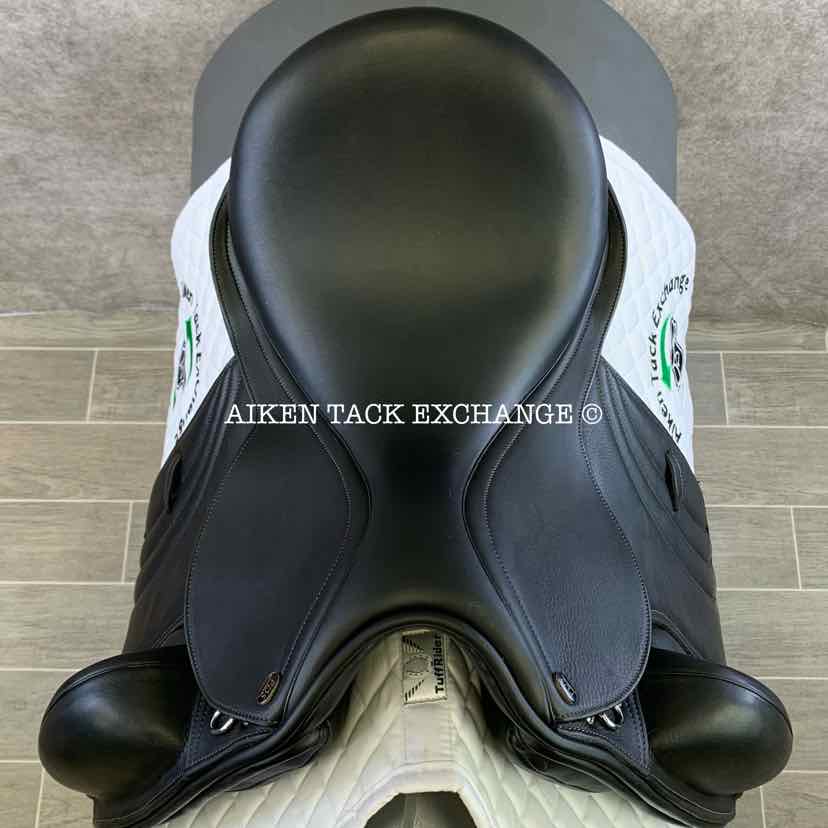 2020 PDS Carl Hester Delicato II Monoflap Dressage Saddle, 17" Seat, Adjustable Tree - Changeable Gullet, Wool Flocked Panels