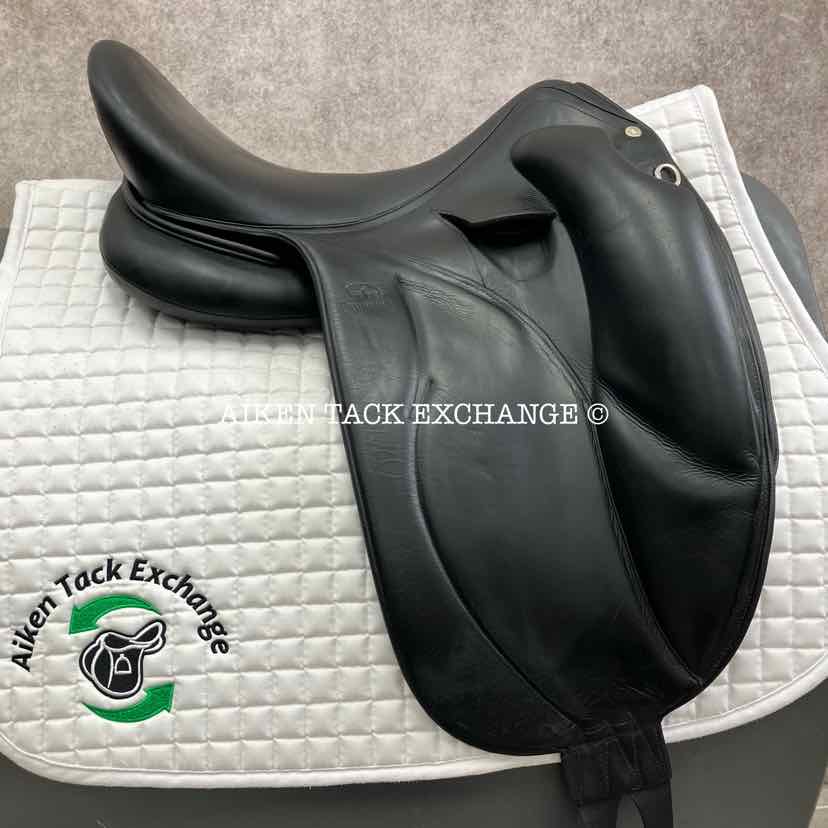 2016 Devoucoux Makila Lab Monoflap Dressage Saddle, 18" Seat, 3A Flap, Medium Wide Tree, D3D Panels, Full Buffalo Leather