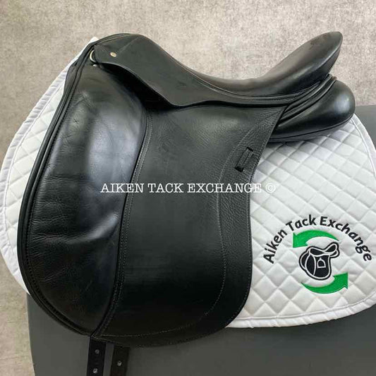 2006 Schleese Wave Dressage Saddle, 18" Seat, Adjustable AdapTree, Wool Flocked Panels