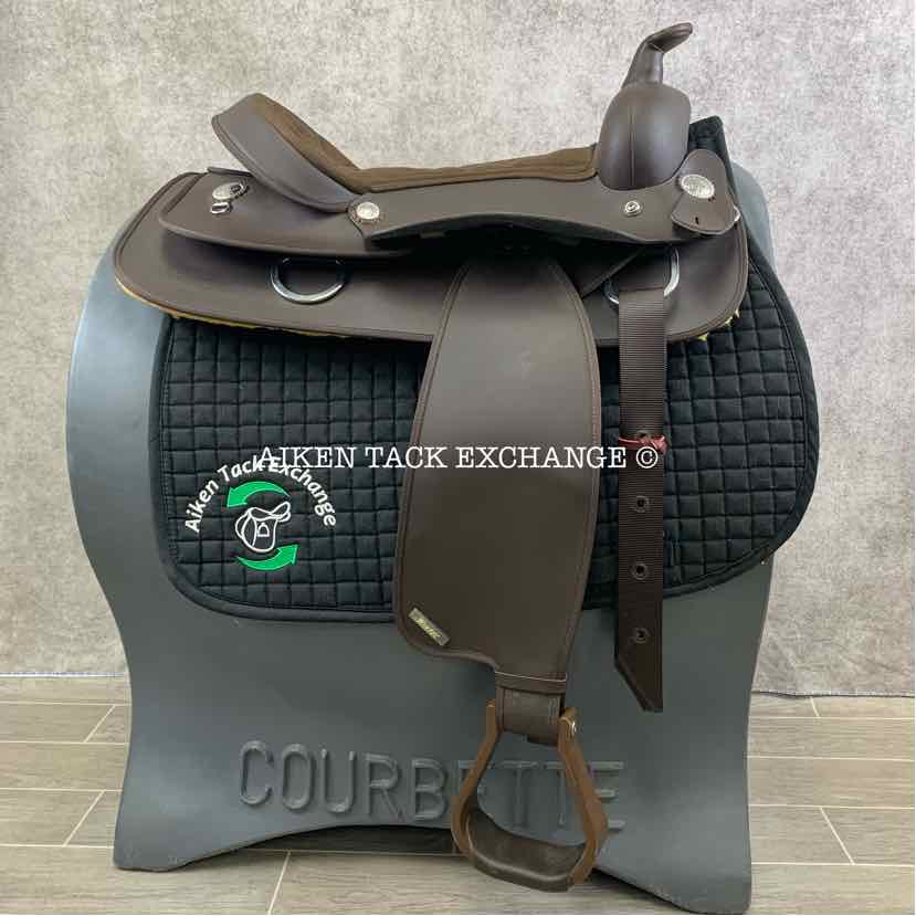 **SOLD** Wintec Western Saddle, 17" Seat, Wide Tree - Full QH Bars