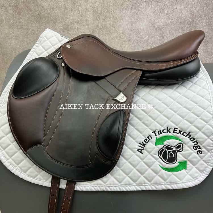 **SOLD** 2023 Bates Advanta Monoflap Eventing Jump Saddle, 17.5" Seat, Adjustable Tree - Changeable Gullet, CAIR Panels