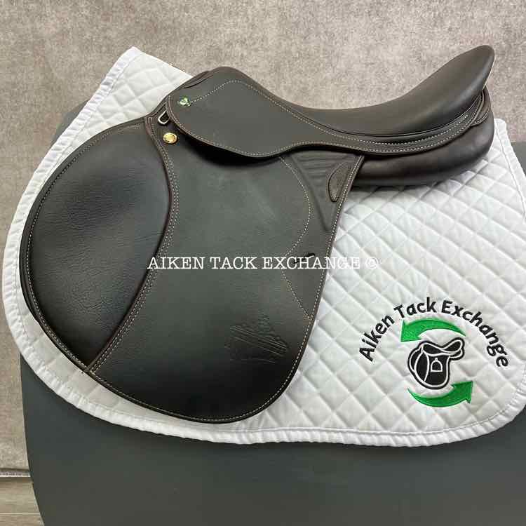 **SOLD** 2022 Prestige Versailles Close Contact Jump Saddle, 17" Seat, 35 Tree - MW/W, Wool Flocked Panels