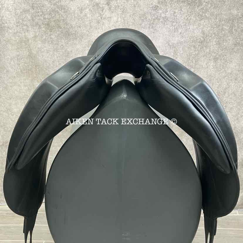 2016 Devoucoux Makila Lab Monoflap Dressage Saddle, 18" Seat, 3A Flap, Medium Wide Tree, D3D Panels, Full Buffalo Leather